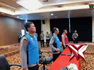 Kapolda Sumsel Pengambilan sumpah dan penandatanganan pakta integritas - PoliceTube