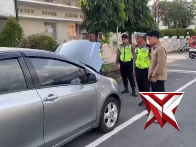 1 HARI 1 KEBAIKAN POLRESTA SURAKARTA - PoliceTube