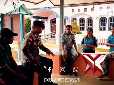 Bhabinkamtibmas polsek kisar sambangi warga dan memberikan himbauan - PoliceTube
