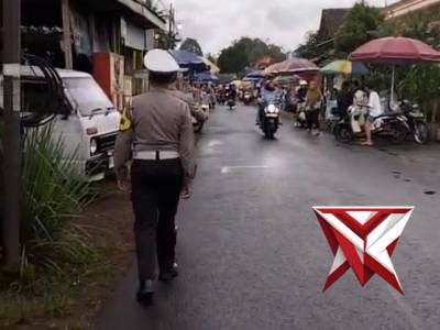 Patroli Pasar Takjil Desa' Wonokasian Polsek Turen Polres Malang