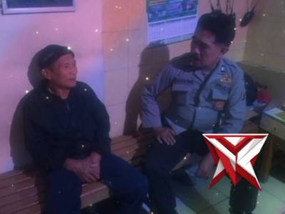 Patroli Dialogis dengan Warga Sosialisasikan Call Center 110