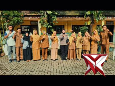 *Kegiatan Upacara bendera hr Senin 12 jan 2026 di SD Negeri 1 Pandaan Kel. Pandaan Kec Pandaan Kab P - PoliceTube