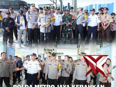 Kapolda Metro Jaya meninjau langsung kesiapan pengamanan arus mudik Lebaran 2026