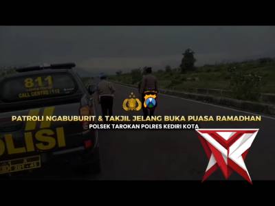 Personel Polsek Tarokan melaksanakan kegiatan patroli ngabuburit