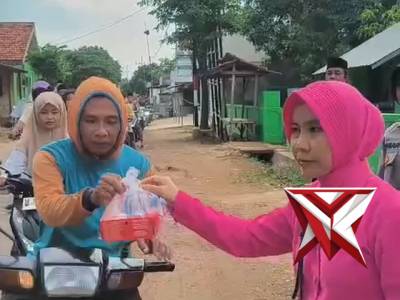 Bagi Takjil Polsek Talango