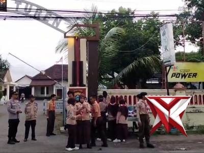 Pantau Pembagian Takjil Saka Bhayangkara Polsek Turen Polres Malang