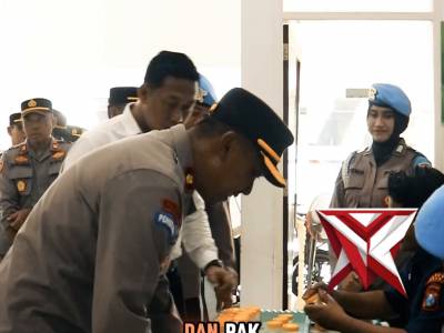 Pemeriksaan tes urine bagi seluruh jajaran personel