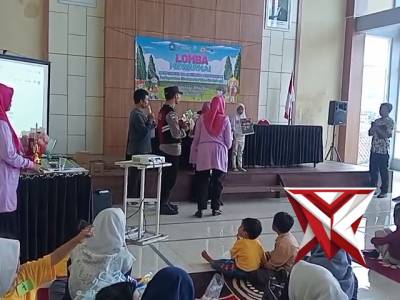 ????? Bhabinkamtibmas Hadir Dukung Pendidikan Anak Usia Dini