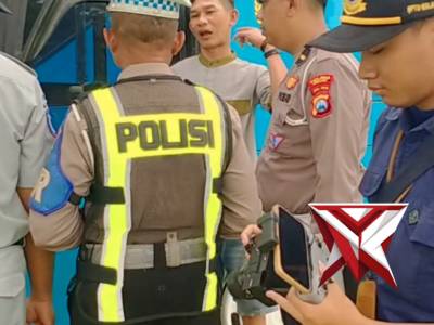 Satuan Lalu Lintas melaksanakan kegiatan Ramp Check dan pemeriksaan kesehatan kepada sopir bus