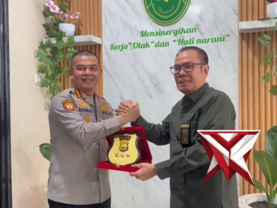 Kapolresta Bengkulu Kunjungi Pengadilan Negeri, Pererat Silaturahmi Antar Lembaga

Bengkulu &ndash; Dalam