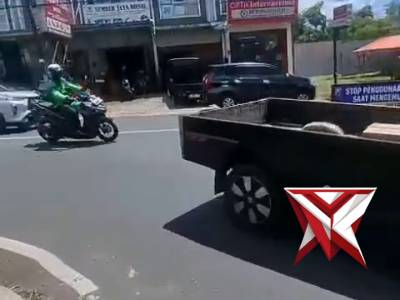 Patroli jalur laka - PoliceTube