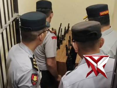 PENGECEKA N FISIK SENPI DINAS POLRES SIBOLGA