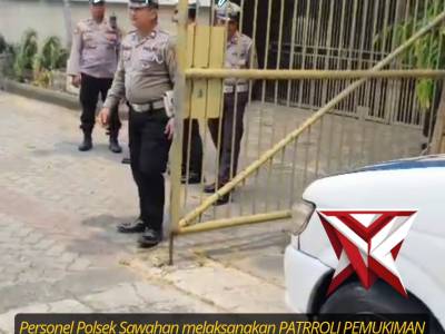 Polsek Sawahan melaksanakan patroli pemukiman warga di jl dempo