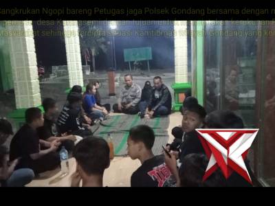 ANGGOTA POLSEK GONDANG POLRES NGANJUK GIAT SOKOGURU DAN CANGKRUK AN BARENG PERGURUAN SILAT