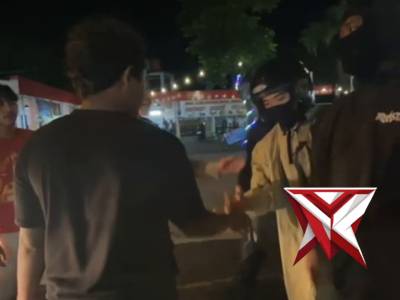 ANGGOTA SAT SAMAPTA MELAKSANAKAN PATROLI DAN MELERAI PENGGUNA JALAN YANG TERLIBAT PERTENGKARAN