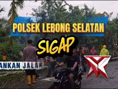 POLSEK LEBONG SELATAN SIGAP AMANKAN JALAN AKIBAT POHON TUMBANG