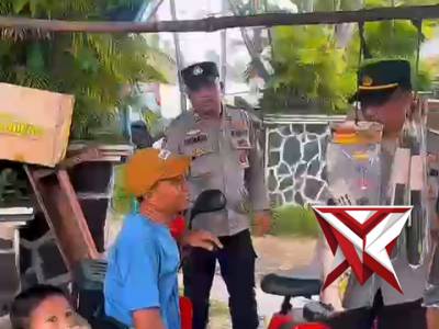 ?
Personel Satbinmas Polres OKI melaksanakan kegiatan sambang dan