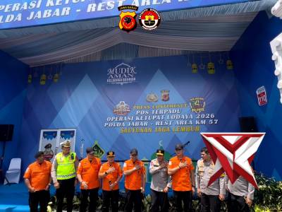 Kunjungan Kabasarnas ke Posko Terpadu KM 57