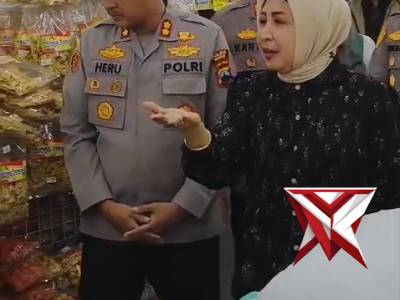 Pengecekan makann layak konsumsi oleh Kapolres kudus