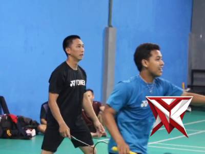 Latihan Bersama Badminton Polres Kediri Kota - PoliceTube
