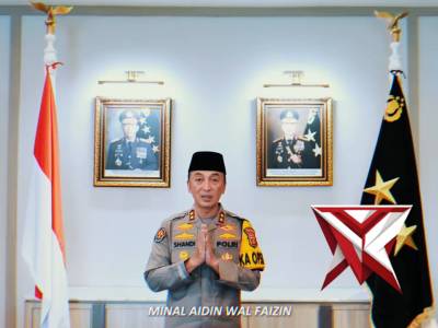 Kepala Kepolisian Daerah Sumatera Selatan Beserta Staff dan Jajaran Serta Bhayangkari Mengucapkan