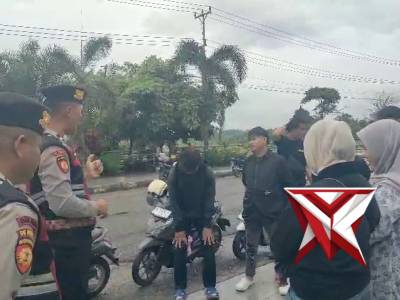 Sat Samapta Polres Musi Rawas memberikan himbauan Kamtibmas