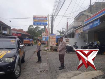 PATROLI KEWILAYAHAN ANGGOTA POLSEK PRONOJIWO
