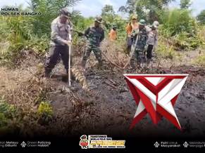 pemadaman karhutla di wilkum polsek bangko