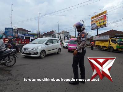 Respon Cepat Pembersihan Kerikil di Jalan