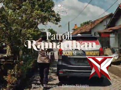 PEDULI SESAMA, ANGGOTA POLSEK WONOAYU BERI SANTUNAN WARGA KURANG MAMPU