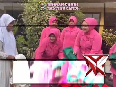 Pembagian Takjil di depan Mako Polsek Candi