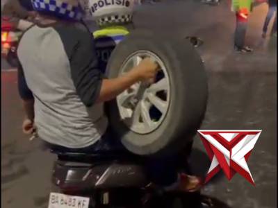 Polresta Bukittinggi menolong masyarakat