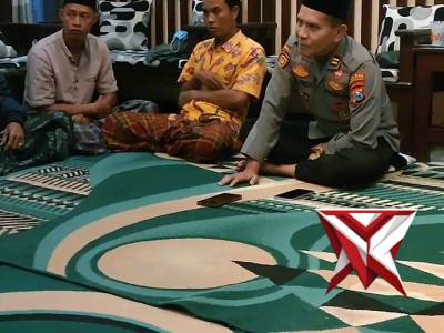 POLSEK MAESAN SAFARI RAMADHAN DI DS. SUCO LOR