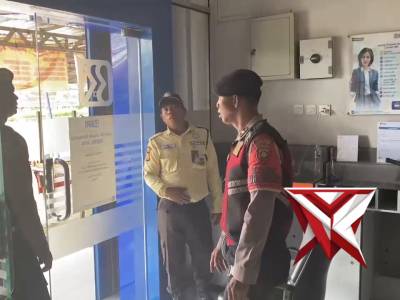 Patroli di seputaran timbangan km.32 sat samapta polres ogan ilir - PoliceTube