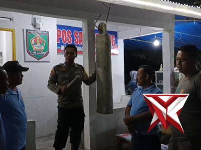 Bhabinkamtibmas Polsek Air Batu Beri Edukasi Penggunaan Kentongan kepada Sat Kamling Desa Sei Kamah