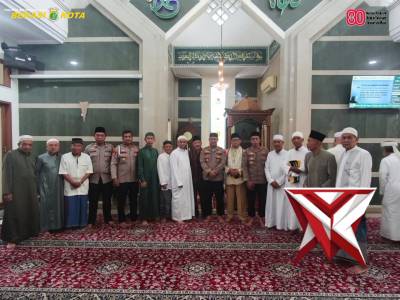 JUMAT KELILING KAPOLSEK BEKASI BARAT