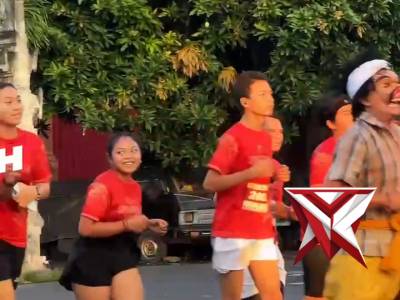 Semangat kebersamaan dan gaya hidup sehat terasa begitu kuat di ajang Singaraja Fun Run!
