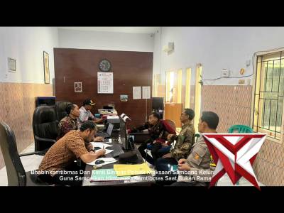 Bhabinkamtibmas Dan Kanit Binmas Polsek Kraksaan Sambang Kelurahan Kraksaan Guna Sampaikan Himbauan