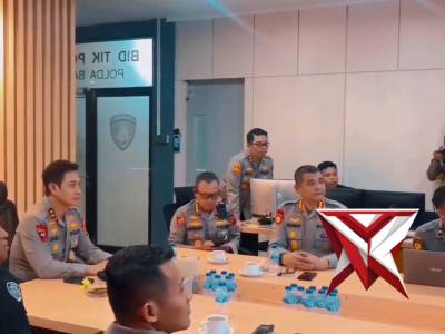 Bapak Kapolda Melaksanakan pengecekan Patroli melalui Monitoring GPS