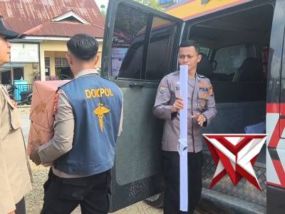 Pembagian paket sembako