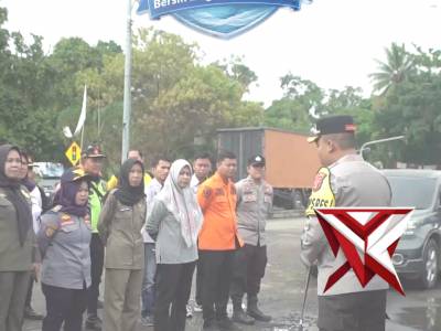 Aksi Nyata Polres OKI Dukung Program Belida Kapolda Sumsel, Jalan Desa Celikah Ditambal dan Lingkung
