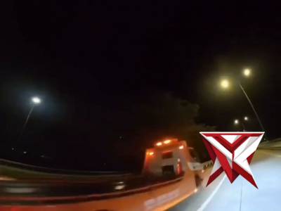 Respon Cepat Sat Lantas Polres Subang Mengawal dan Mengevakuasi Mobil Mogok di Tol Cipali Subang - PoliceTube