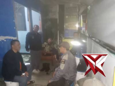 BHABINKAMTIBMAS KEL.GEGERKALONG LAKUKAN GIAT SAMBANG DOOR TO DOOR SYSTEM DAN HIMBAUAN KAMTIBMAS