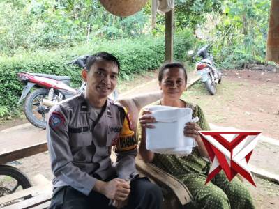 Bhabinkamtibmas hadir sambang warga