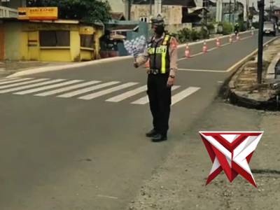 Respon cepat personel polres subang - PoliceTube