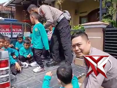 DIKMAS POLSEK KUNINGAN KEPADA ANAK TK RA AL ADILA WINDUHAJI