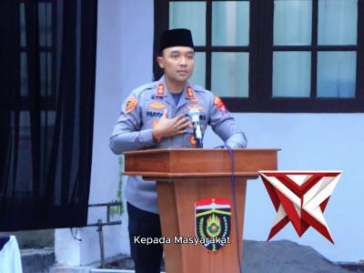 Kapolres Ngawi meresmikan Mushola Al Ikhlas Polsek Ngawi Kota - PoliceTube