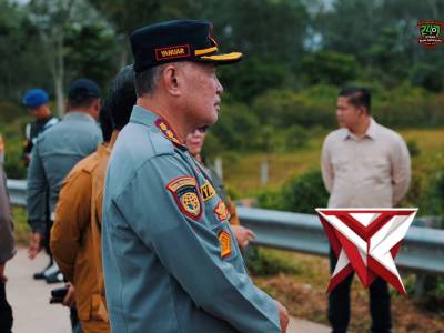 KAPOLDA SUMSEL MELAKSANAKAN PENGECEKAN TOL KAPAL BETUNG BERSAMA FORKOPIMDA PROVINSI SUMATERA SELATAN