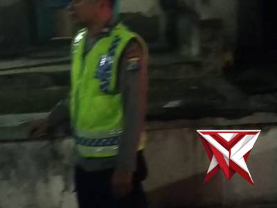 Polsek ngariboyo melaksanakan Patroli dialogis dengan warga desa ngariboyo - PoliceTube