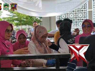 Gerakan Pangan Murah yang digelar oleh Polres Tasikmalaya dipmpin langsung oleh Kapolres Tasikmalaya